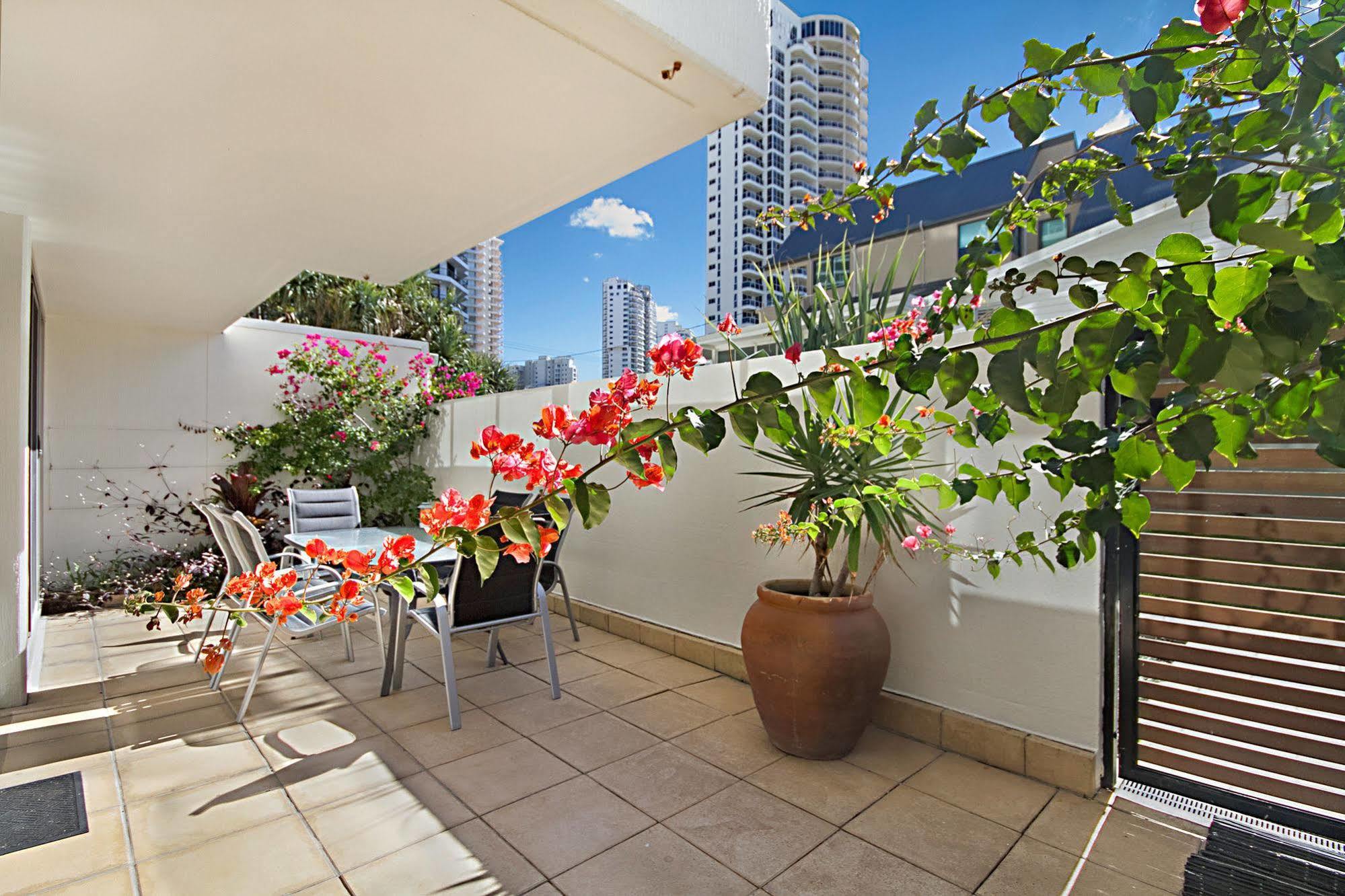 Hibiscus On The Beach Gold Coast Extérieur photo